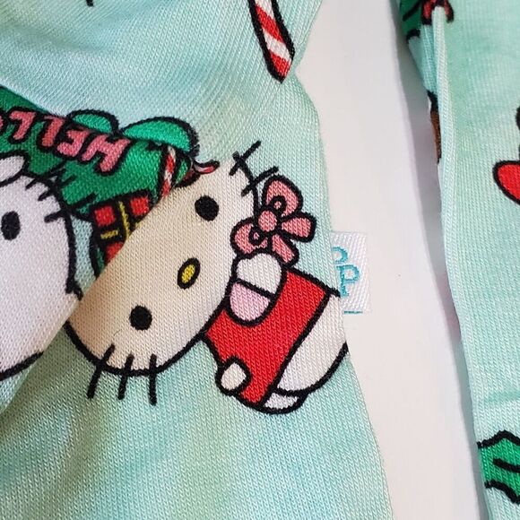 POSH PEANUT Hello Kitty Wreath Christmas Pajamas Size 5T-6T NEW NWT Mint Green - Picture 4 of 9